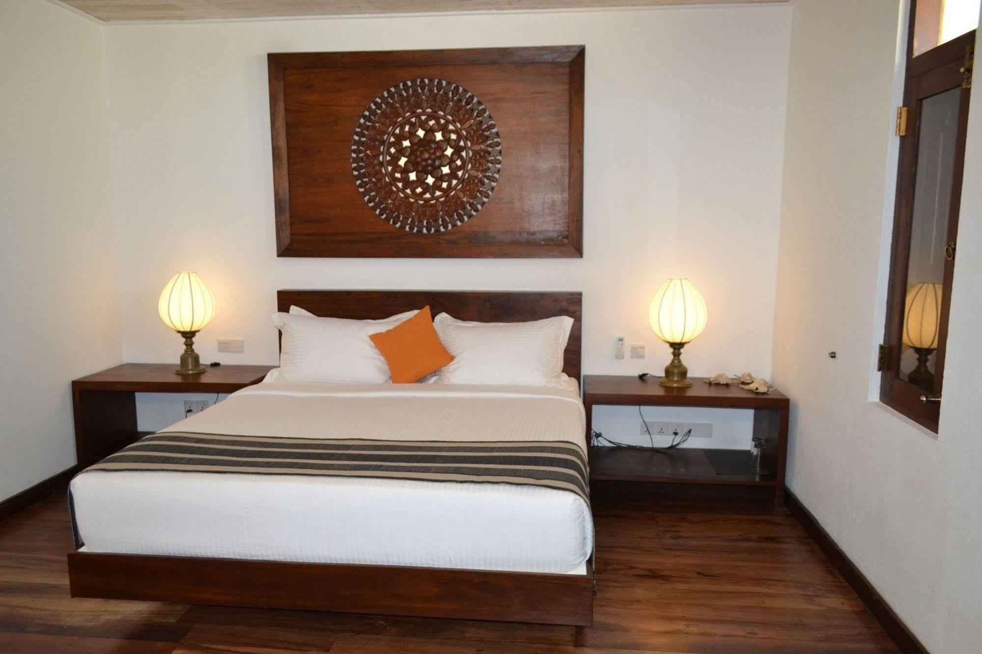 Aga Surf View Hotel Tangalle Exterior foto
